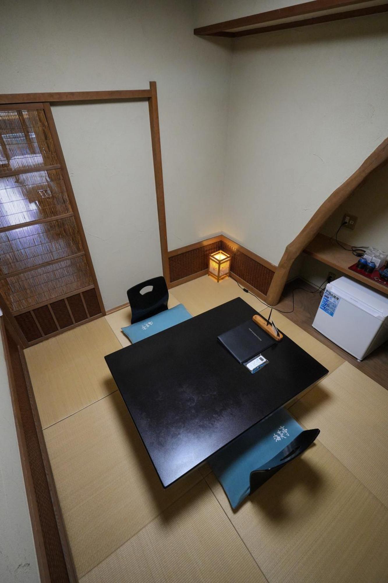Shin Kaikatei Izumi Hotel Ukuszu Szoba fotó