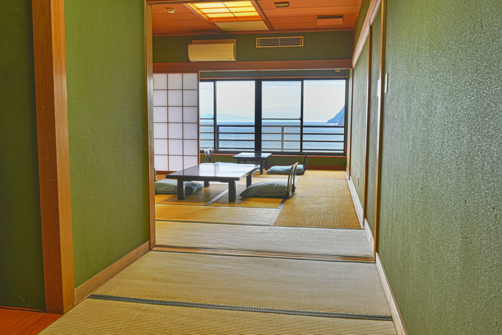 Shin Kaikatei Izumi Hotel Ukuszu Kültér fotó
